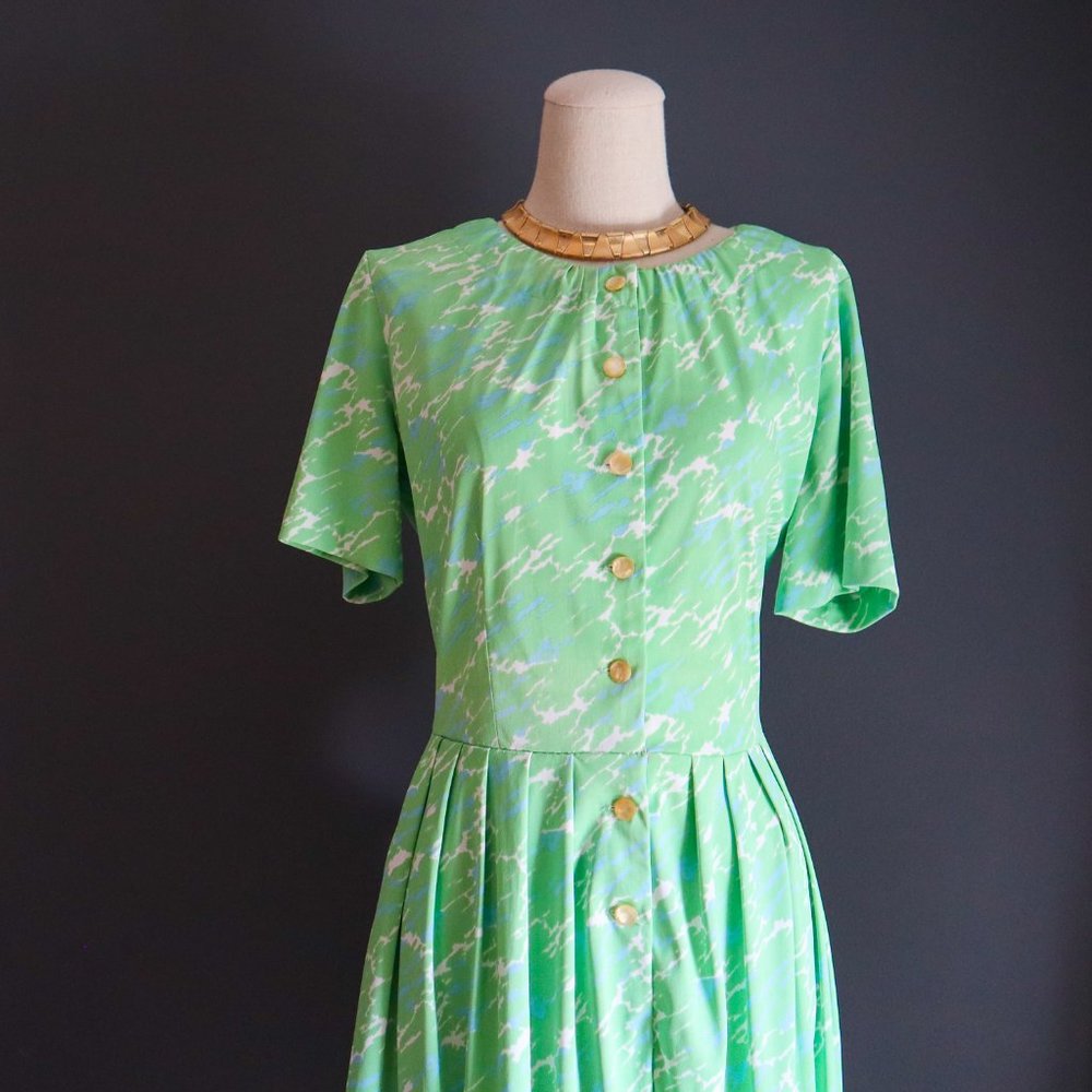 40's/50's Green Nylon Shirt Dress - image 6